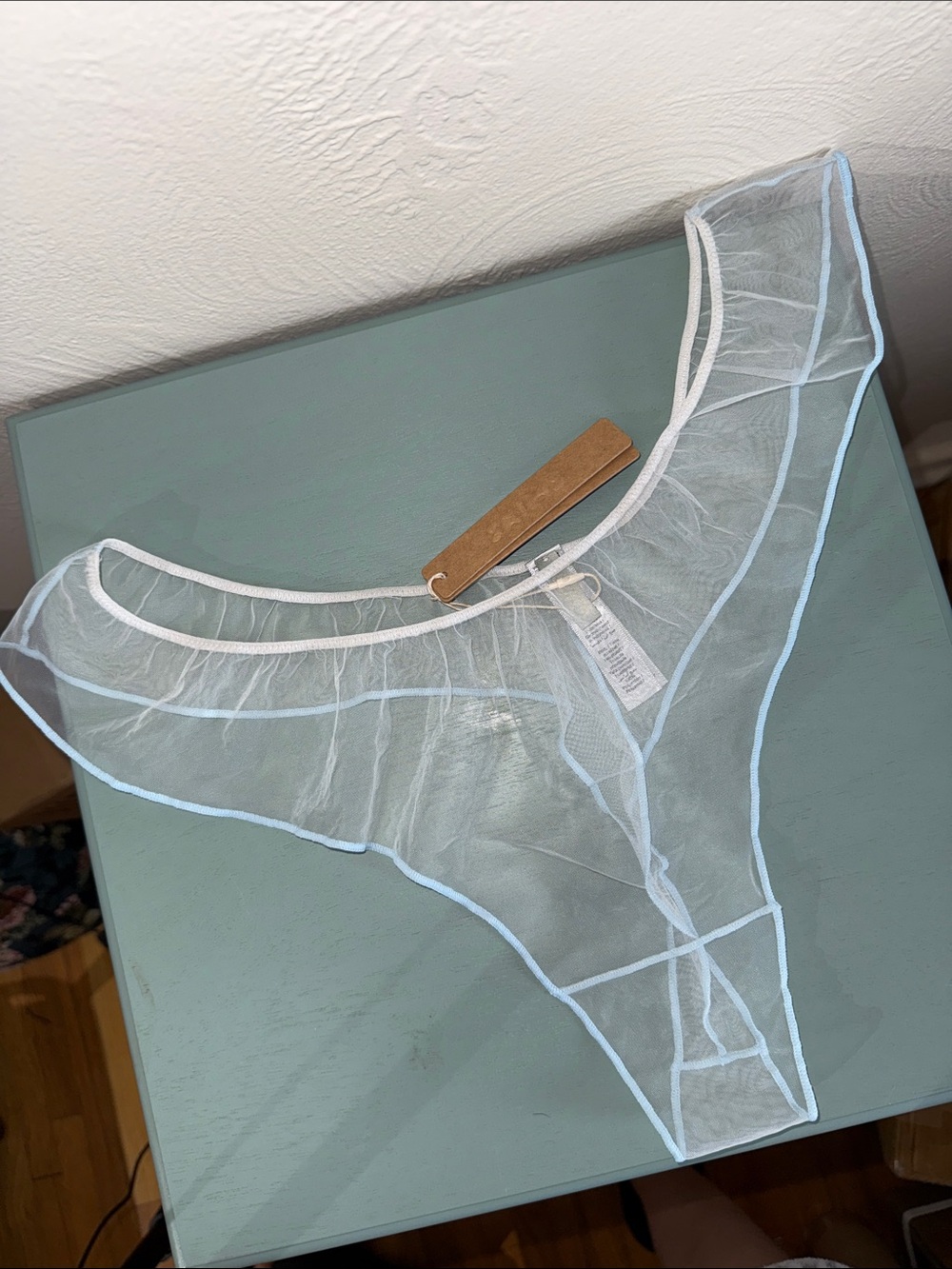 SKIMS Tulle Thong Platinum Contrast Size M NWT BEST SZ L